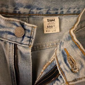 Levis 550